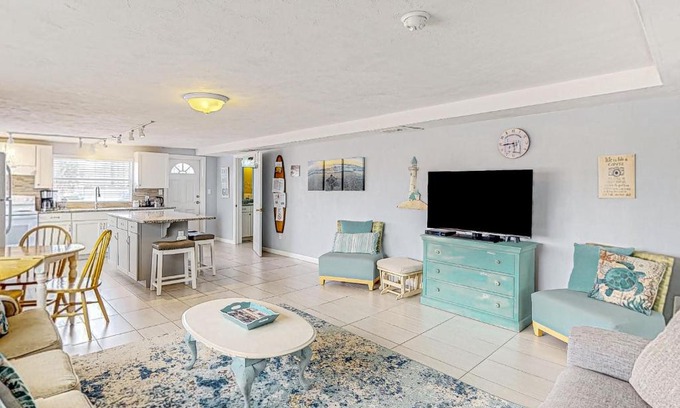Oakdale Park Apartment | Loft by the Sea