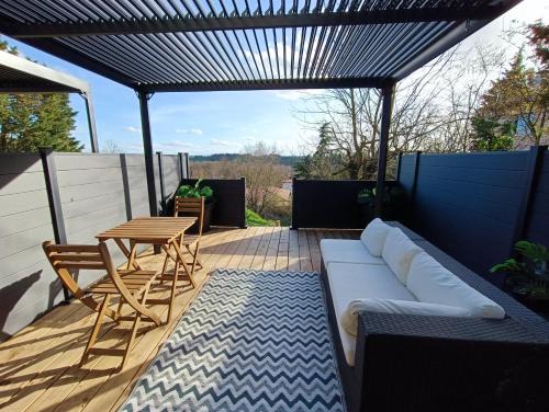 Saint-Pierre-de-Lages Apartment | Loft FARE