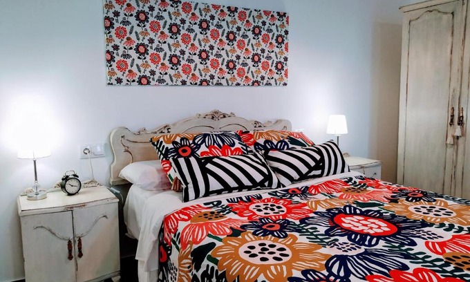 Distrito Sur Apartment | Loft Jazmin junto a Puente Romano
