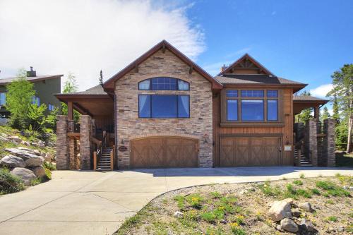 Woodmoor House | Lofty Fox Villa Townhouse