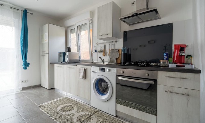 Savasse Apartment | Loge au p'titbonheur A sunny stopover 2 steps from Montélimar