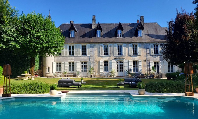 Cognac Apartment | Logis des Tourelles, apartment for 4 people