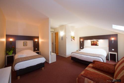 Saints-Geosmes Hotel | Logis Jum'Hotel