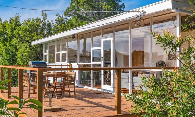 Coles Bay House | Loma Talo