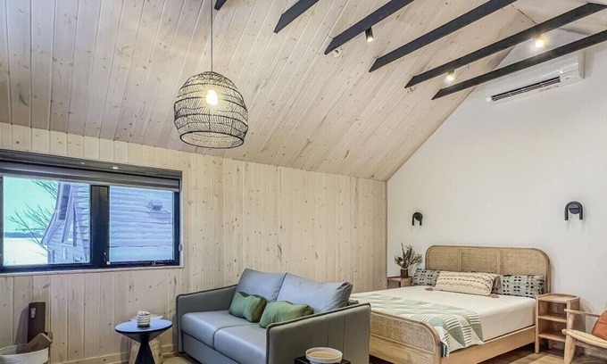 Roseneath Cabin | Lookout Cabin - Spacious Studio With Lake Front Access