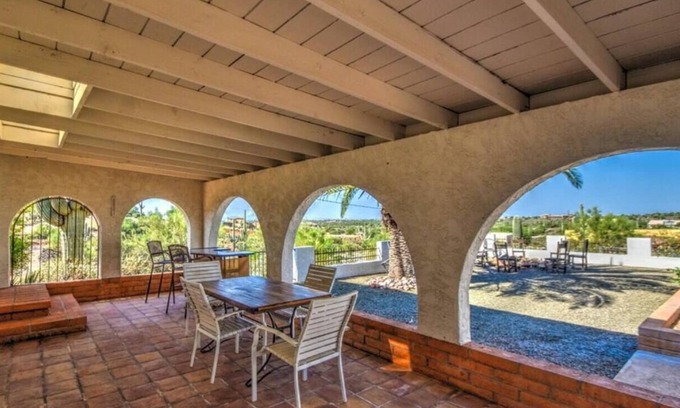 Apache Junction House | lost duchman park neighbourhood, 1.25 acre, superstition mountain. sunset view