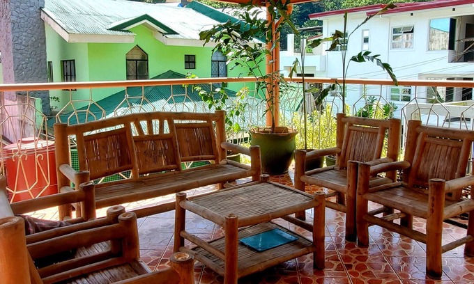 Baguio House | Lovely 6-bedroom house with WiFi in charming Baguio