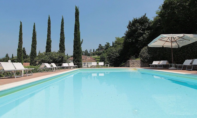 Colognola ai Colli Apartment | Lovely apartment for 5 guests with WIFI, A/C, pool and TV, close to Verona