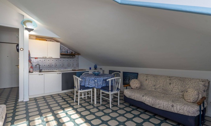 Laigueglia Apartment | Lovely apartment for 3 guests with A/C, WIFI