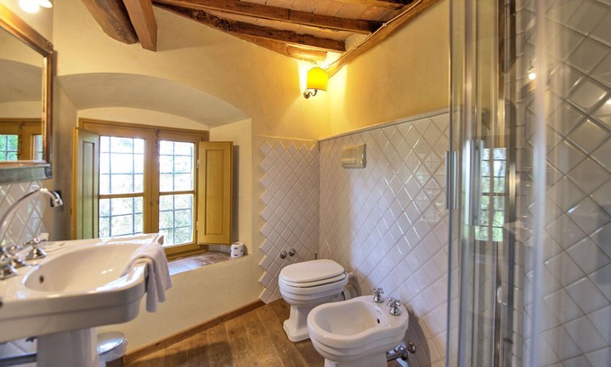 Montagnana Other | Lovely apartment for 9 people with WIFI, pool and panoramic view
