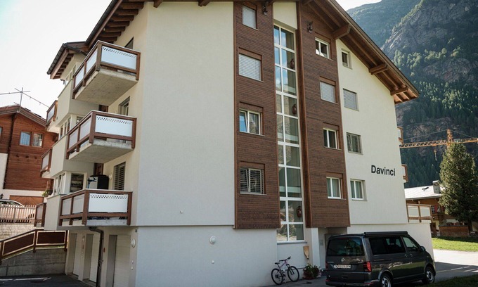 Taesch Apartment | Lovely apartment for 6 people with WIFI, TV and balcony