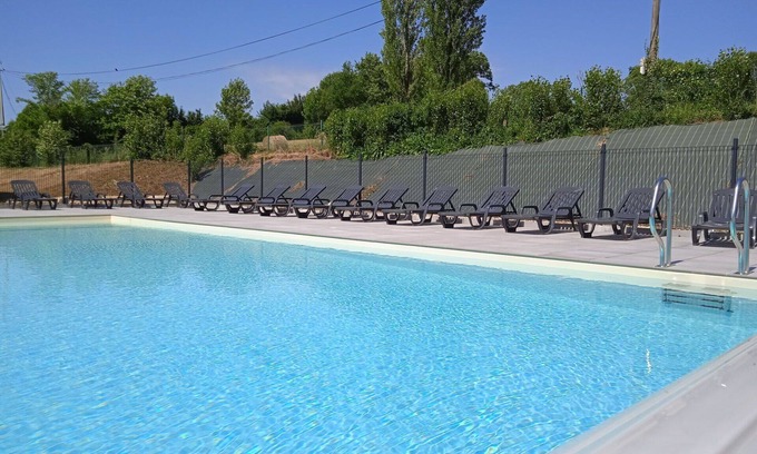 Prailles House | Lovely apartment in villa for 6 guests with pool, internet, TV, terrace and pets allowed