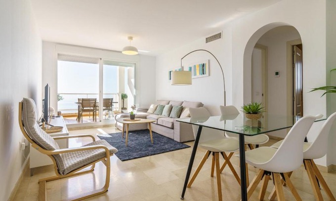 Benalmadena Apartment | Lovely apartment with seaview