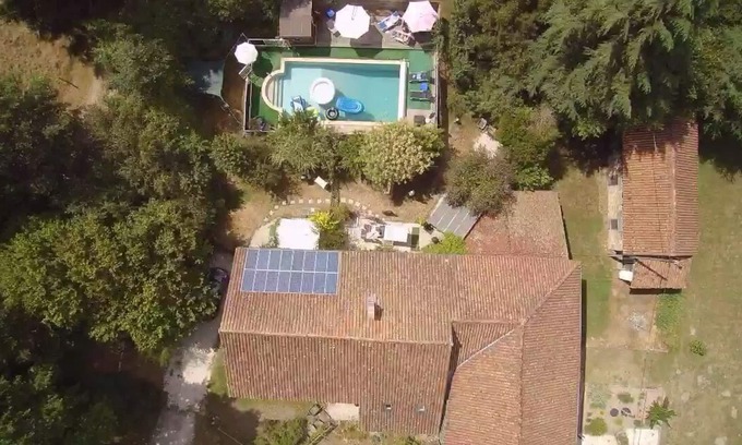 Champniers-et-Reillac Cottage | Lovely French Gite, . Exclusive heated 10 x 5m pool. character accomodation,