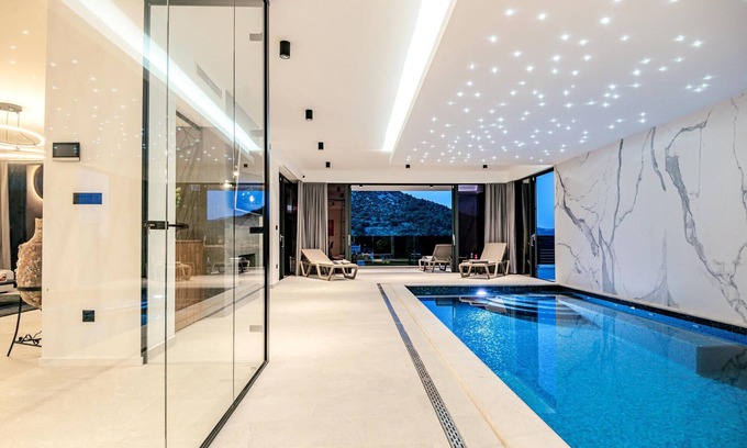 Marina House | Lovely home in Marina with sauna