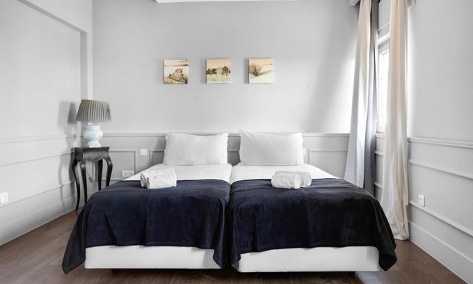 Lisbon Old Town House | Lovely Private Suites in Central Lapa