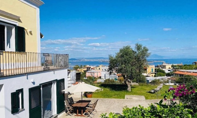 Fiaiano Apartment | Lovely studio apartment in the Villa NOLELU with sea view