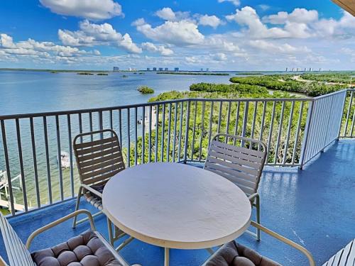 Fort Myers Beach Apartment | Lovers Key Resort 702