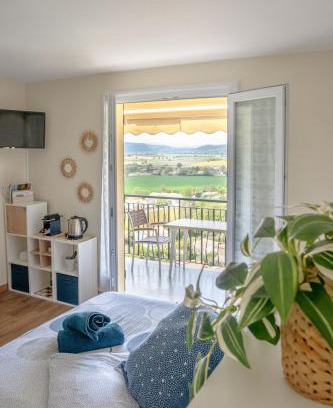 Greoux-les-Bains Apartment | Lumineux studio-Gréoux-les-Bains