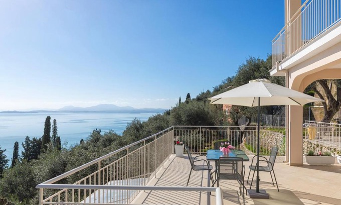 Nisaki Apartment | Luna Apartments Corfu