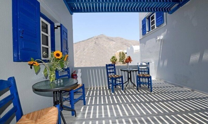Perissa Hotel | Lunar Santorini Hotel