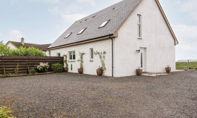 Appin Cottage | Lurach