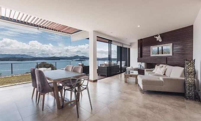 Guatape Hotel | Luxé Cabañas