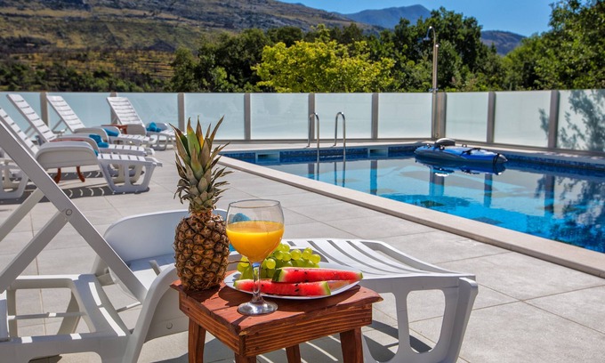 Srinjine Villa | LUX 800 m2 villa with 2 swimming pools,12-16 pax,Srinjine-Split