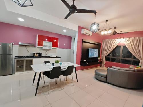 Bangi Sentral Apartment | Lux Homey Sunway Gandaria