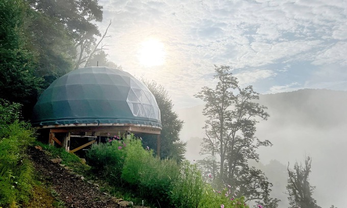 Canton Cabin | Luxe Dome + Mountain View + Private Deck+ Shower for 2