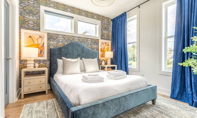 Talbot's Corner House | Luxe Group Stay With Hot Tub Rooftop Lounge