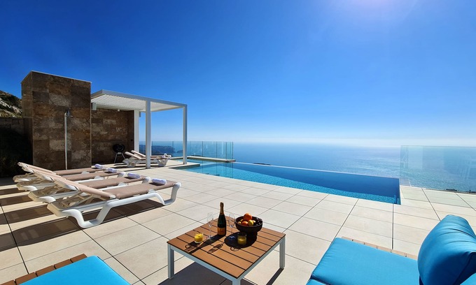 Cumbre del Sol Villa | Luxueuse Villa Contemporaine VUE Front SUR MER Super Équipée- Zone Privée Isolée