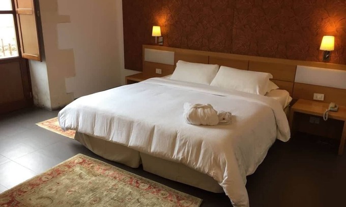 Eastern Sicily Apartment | Luxurious 1BR Executive Suite at Syracuse