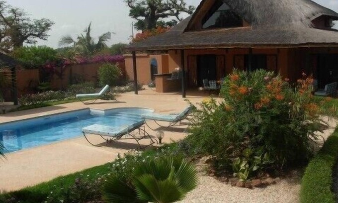 Nianing Villa | Luxurious apartment, 7 people, private 5x10 pool 400m away from its private beach