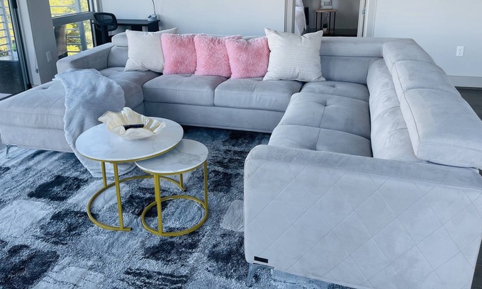 Uptown Apartment | Luxurious & cozy 2bedroom/2bath apt (Victory park)