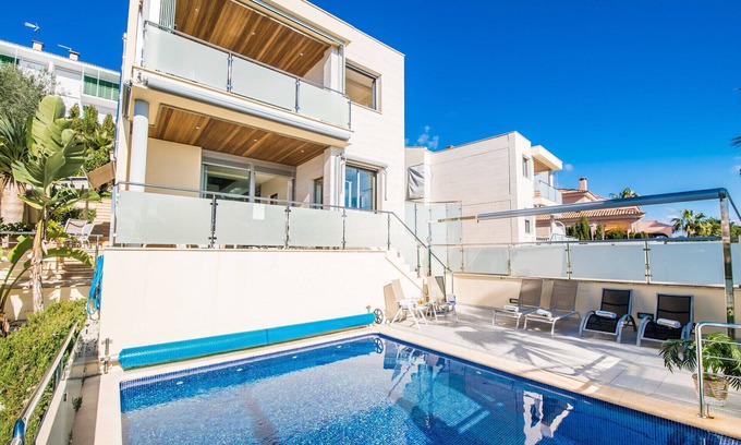 Alcanada Ski Chalet | Luxurious house sea views Villa Alcanada Alcudia