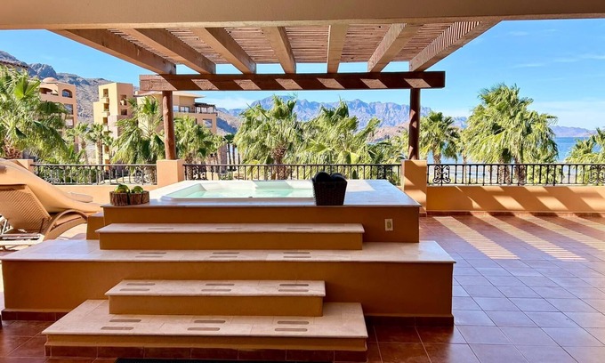 Loreto Resort | Luxurious ocean front 2 bedroom suite with spectacular views