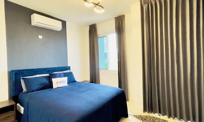 Eastwood Park Apartment | Luxurious, Smart 2-bedroom apartment with AC, WiFi, Laundry in Heart of Kingston
