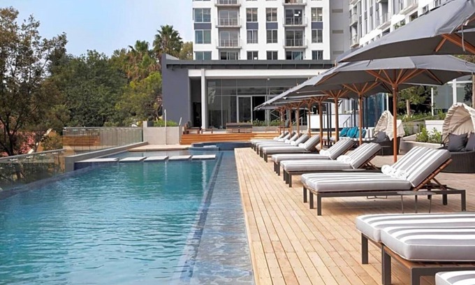 Sandown Apartment | Luxury 1 Bed Apartment at The Capital on the Park