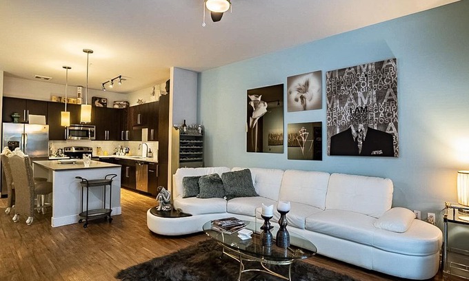 Thunderbird Industrial Airpark Apartment | Luxury 1000+ Square-Foot Condo in North Scottsdale (Unit 1040)