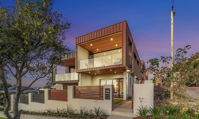Scarborough House | Luxury 5 Bed 4 Bath New Home With OCEAN VIEWS