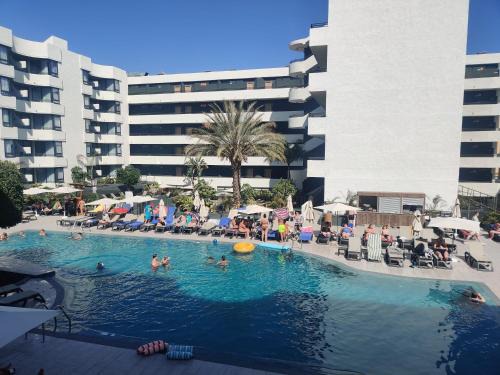Costa Adeje Apartment | Luxury Apartment with pool view
