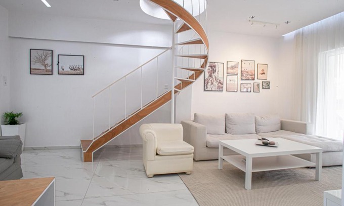 Petralona Apartment | Luxury Apt 115m2