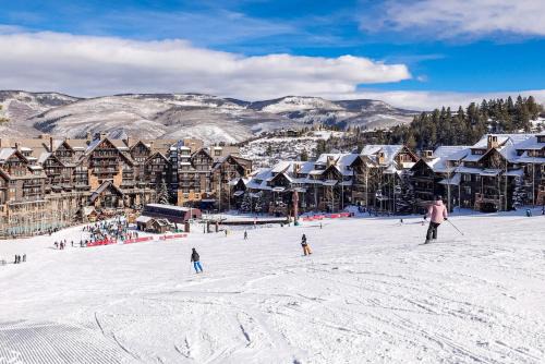 Avon Apartment | Luxury Bachelor Gulch Escape