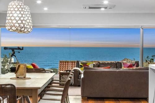 Ocean Grove House | Luxury Beach Views on the Terrace sleeps 10