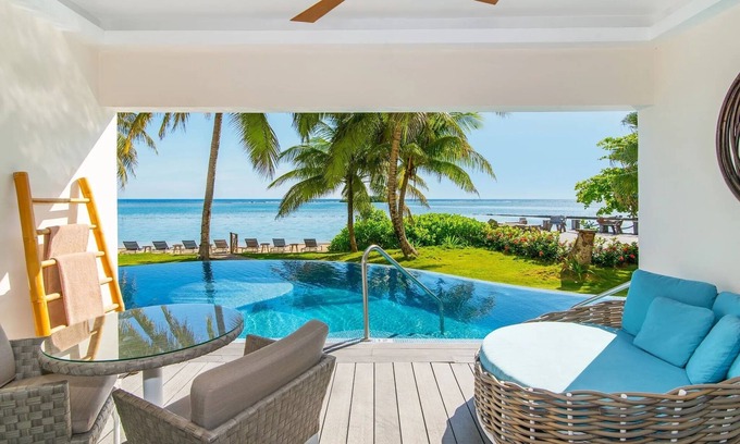 Montego Bay Resort | Luxury Beachfront All Inclusive Resort Jamaica Swim Out Ocean View With Tub