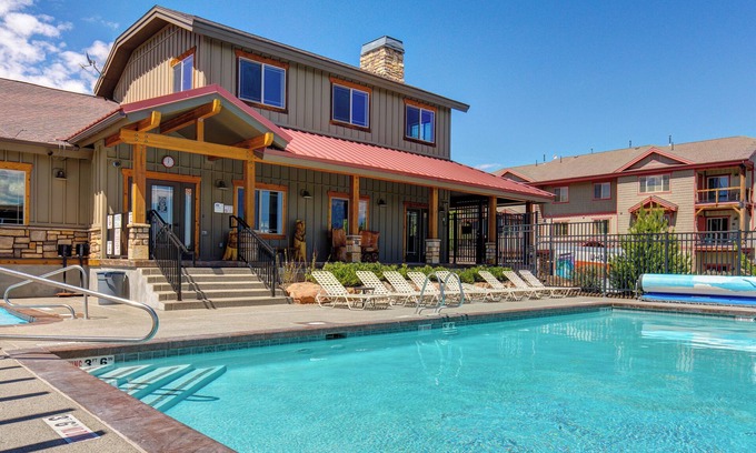 Bear Hollow Village House | Luxury Community Amenities, Central Location, Private Hot Tub & Pet-Friendly!