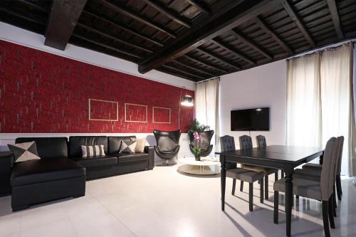 Rione III Colonna Apartment | Luxury Gambero apartment