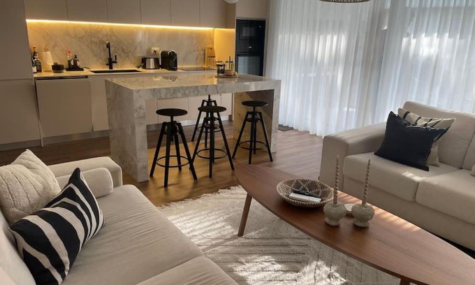 Ishem Apartment | Luxury ground floor Apt with garden - Bay of Lalzi