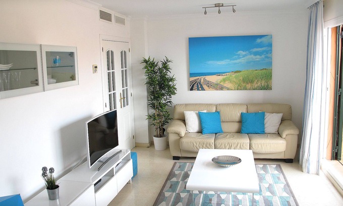 Marbella Apartment | Luxury Marbella 2 bed apt. Wonderful sea and mountain views. Golf, Water Sports
